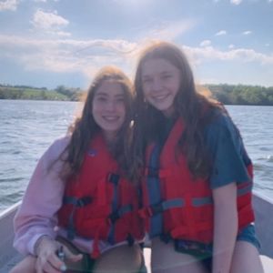 Meet your Posher, Avery